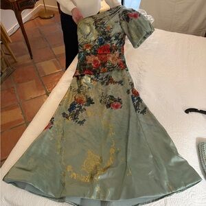 Rene Ruiz One Shoulder Floral Dress in Green and Gold